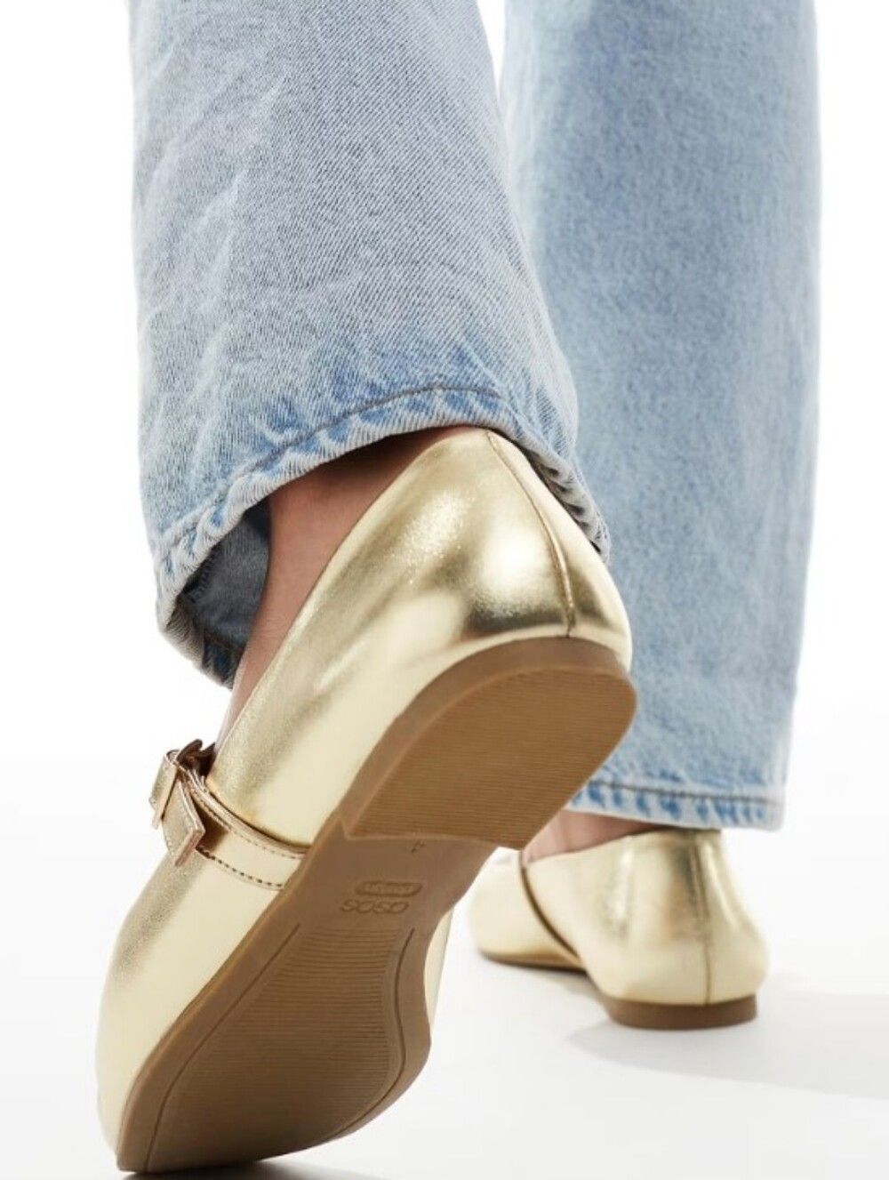 BRAND NEW STEVE MADDEN BALLET WITH STRAP CHIC GOLD MARY JANE